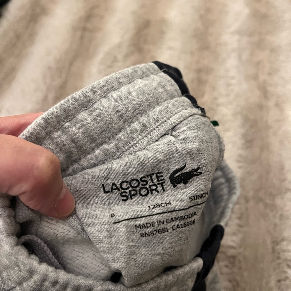 Used very good condition Boys Lacoste sweashort size 8 - Picture 2 of 3